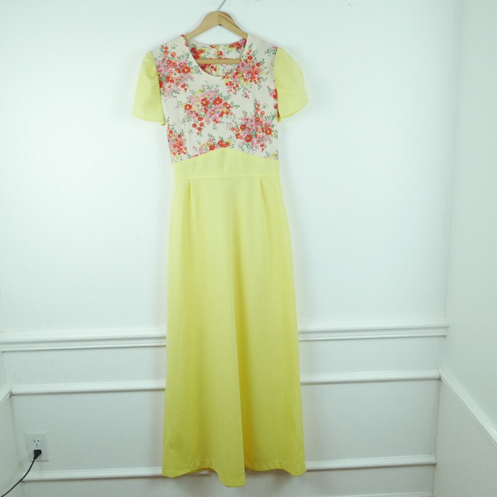 Vintage S M Dress 70s Maxi Butter Yellow Prairie Cottagecore Modest Floral Hippy